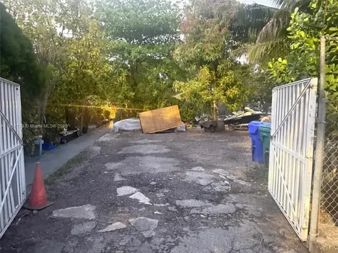 1251 NW 29th Terrace Miami FL 33142