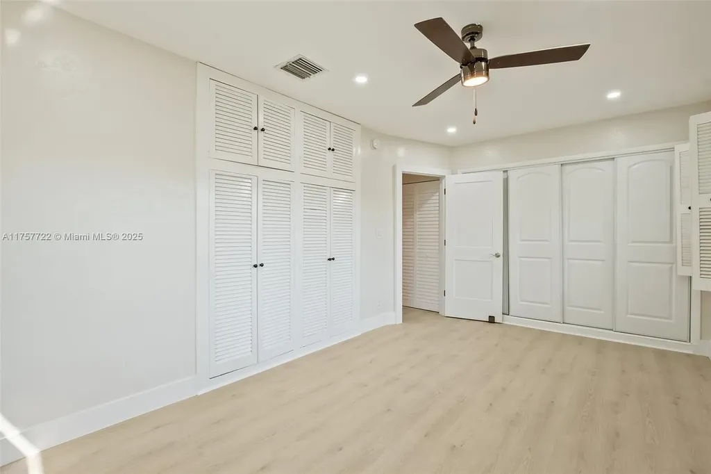 2725 NE 21st Avenue Fort Lauderdale FL 33306