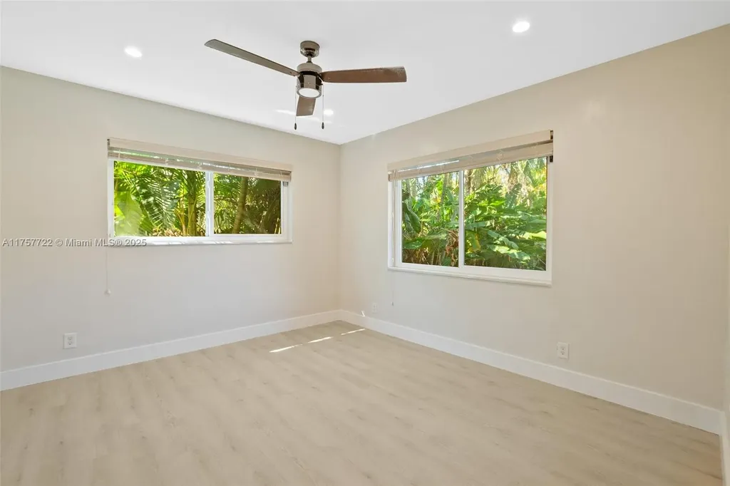 2725 NE 21st Avenue Fort Lauderdale FL 33306
