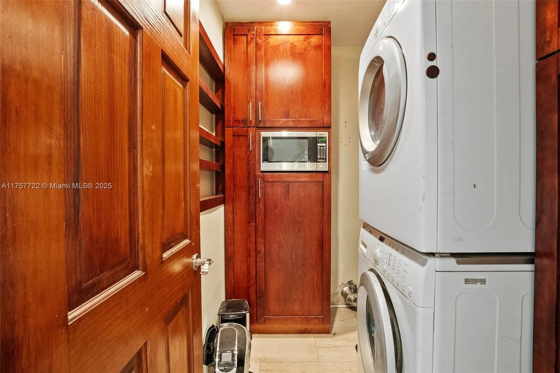 2725 NE 21st Avenue Fort Lauderdale FL 33306