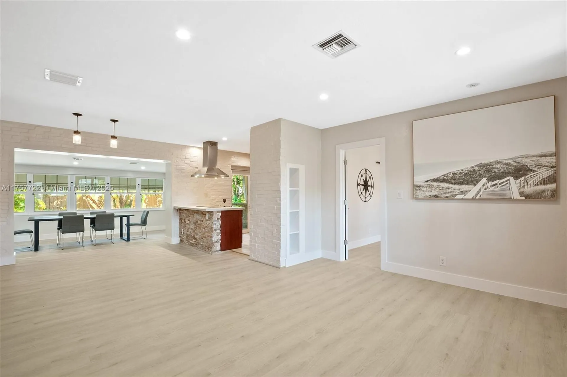 2725 NE 21st Avenue Fort Lauderdale FL 33306