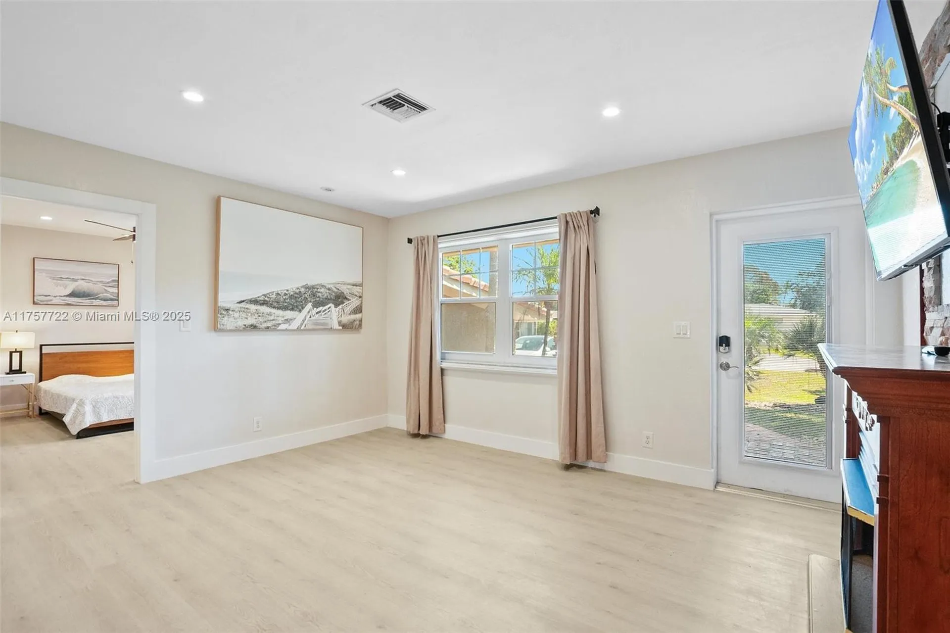 2725 NE 21st Avenue Fort Lauderdale FL 33306