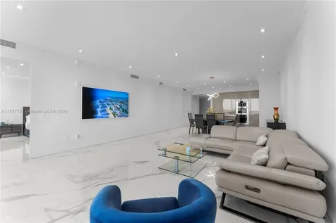 18975 Collins Avenue Sunny Isles Beach FL 33160