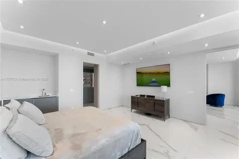18975 Collins Avenue Sunny Isles Beach FL 33160