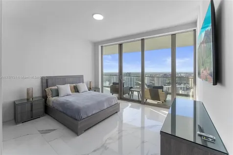18975 Collins Avenue Sunny Isles Beach FL 33160