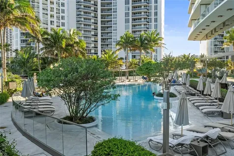 18975 Collins Avenue Sunny Isles Beach FL 33160