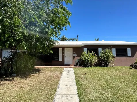 19777 SW 101st Court Cutler Bay FL 33157