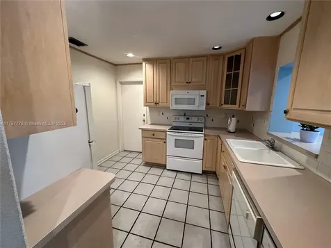 19777 SW 101st Court Cutler Bay FL 33157