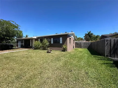 19777 SW 101st Court Cutler Bay FL 33157