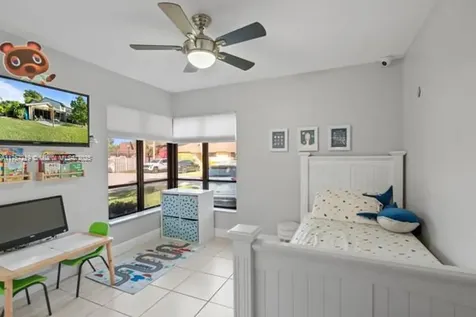 8813 Cleary Boulevard Plantation FL 33324-1313