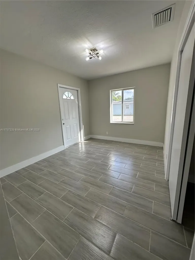 1300 NW 7th Terrace Fort Lauderdale FL 33311