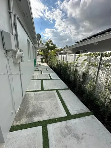 1300 NW 7th Terrace Fort Lauderdale FL 33311