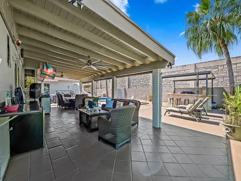 9512 SW 118th Place Miami FL 33186