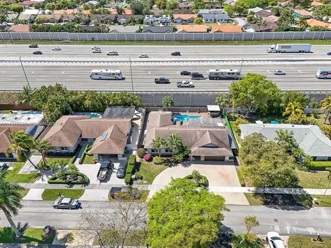 9512 SW 118th Place Miami FL 33186
