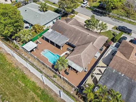 9512 SW 118th Place Miami FL 33186