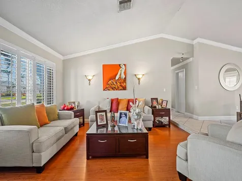 9512 SW 118th Place Miami FL 33186