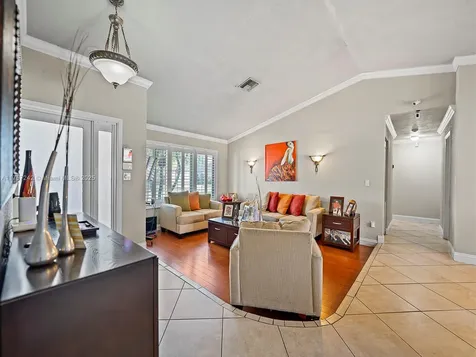 9512 SW 118th Place Miami FL 33186