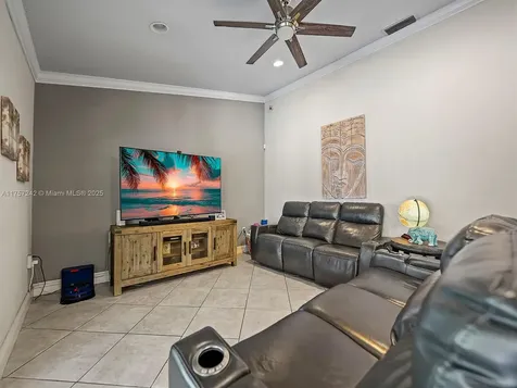 9512 SW 118th Place Miami FL 33186