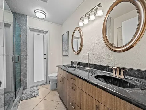 9512 SW 118th Place Miami FL 33186