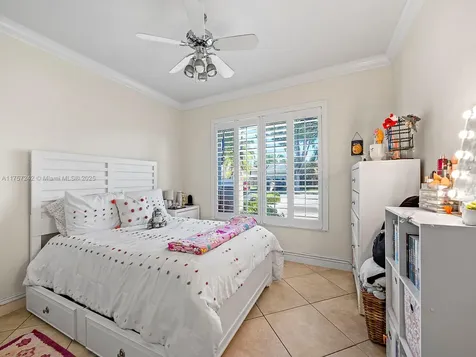 9512 SW 118th Place Miami FL 33186