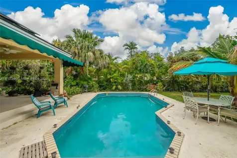 7685 SW 153rd Street Palmetto Bay FL 33157
