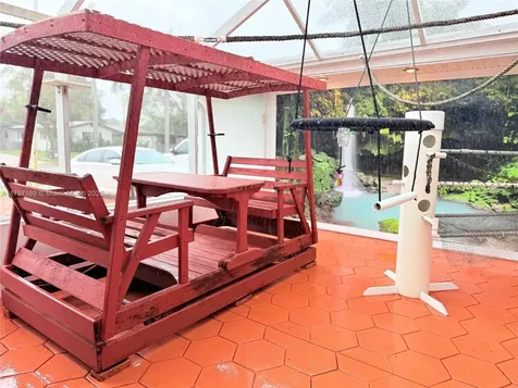 5369 Balsam Terrace Plantation FL 33317