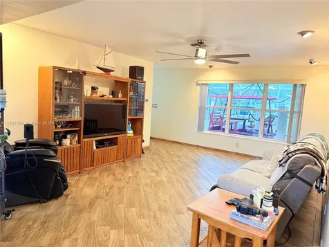 5369 Balsam Terrace Plantation FL 33317