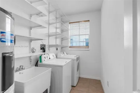 4450 NW 113th Place Doral FL 33178