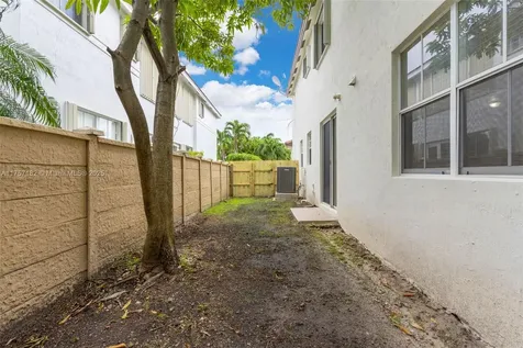 4450 NW 113th Place Doral FL 33178