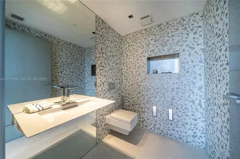17121 Collins Avenue Sunny Isles Beach FL 33160