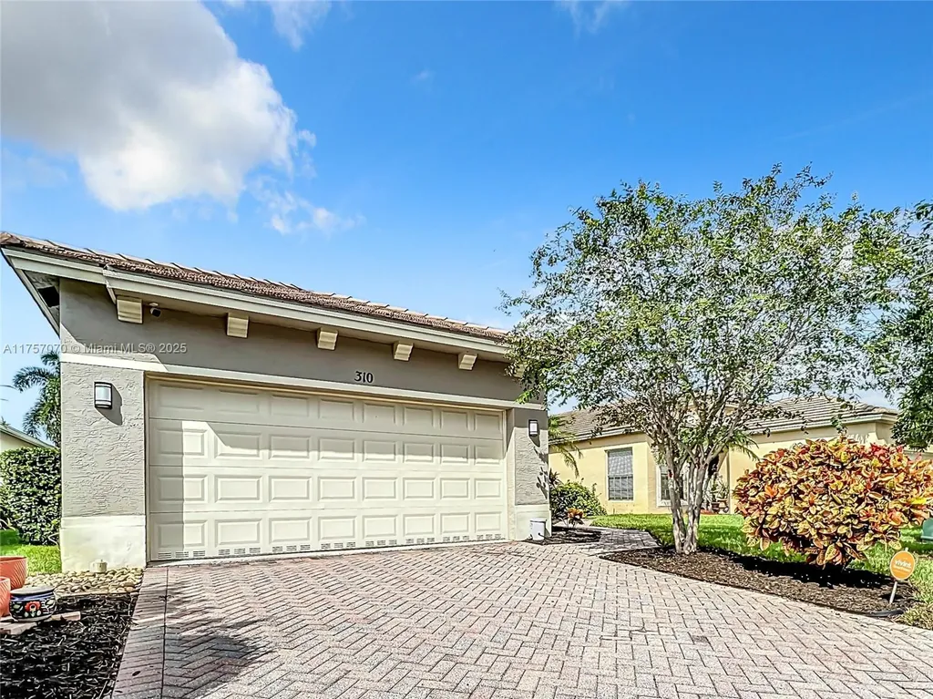 310 SW Tomoka Springs Drive Port St. Lucie FL 34986