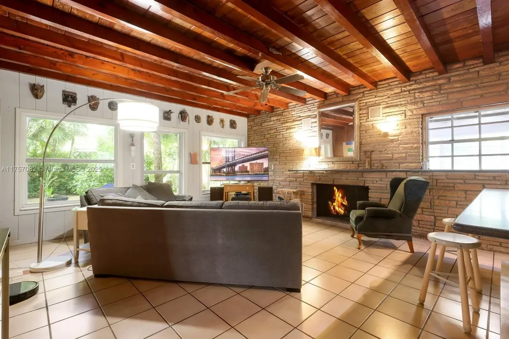 209 Matecumbe Avenue Islamorada FL 33036