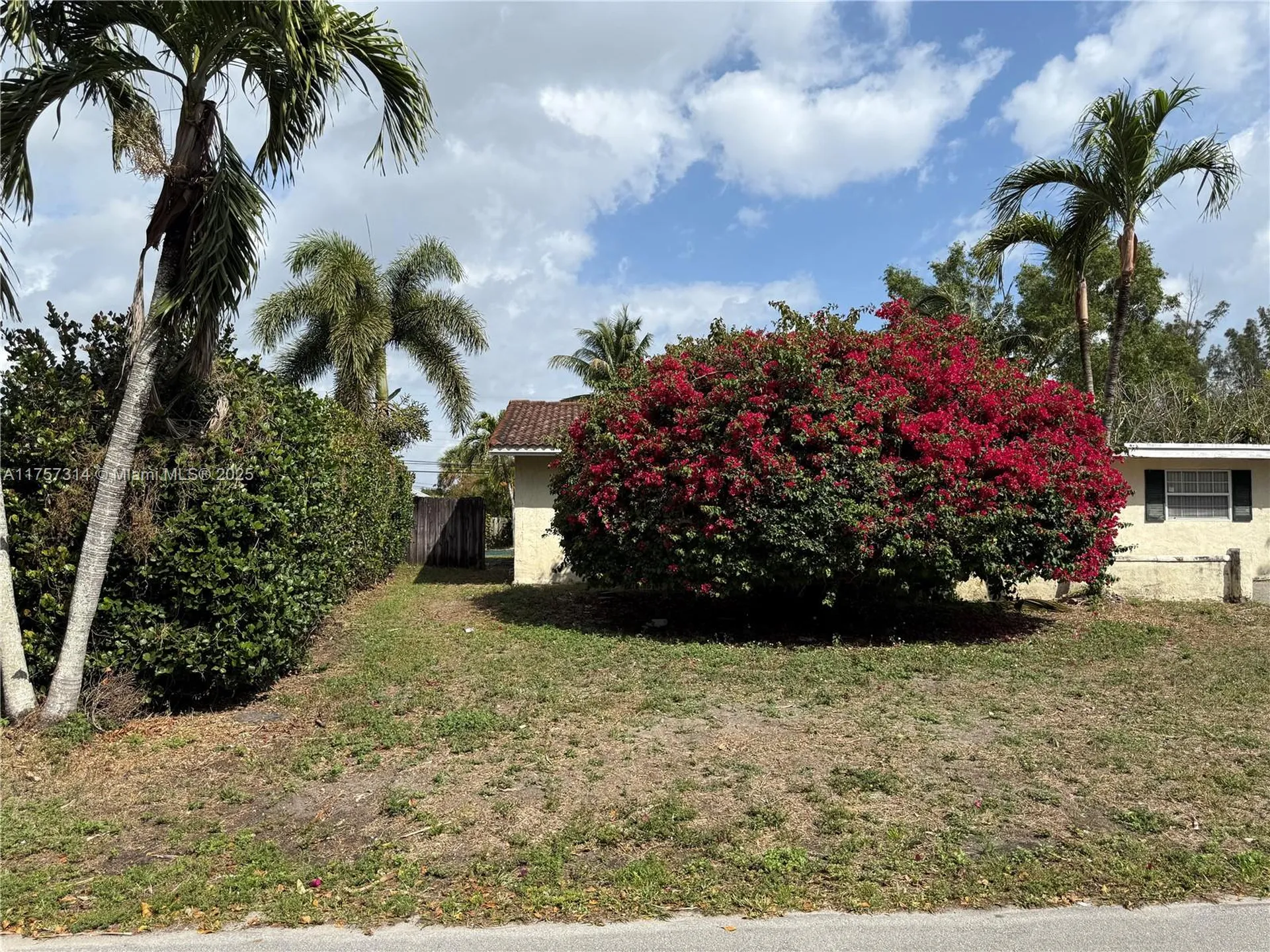 5531 NW 76th Place Fort Lauderdale FL 33073