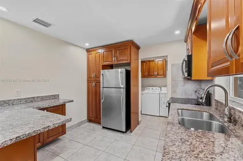 6641 NW 21st Court Sunrise FL 33313