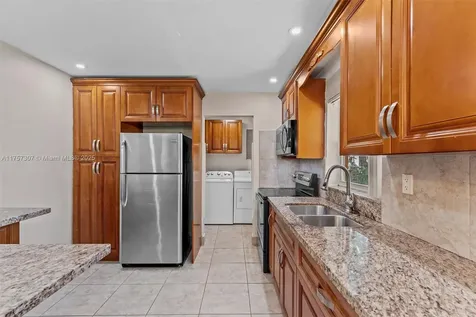 6641 NW 21st Court Sunrise FL 33313