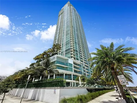 2900 NE 7th Avenue Miami FL 33137