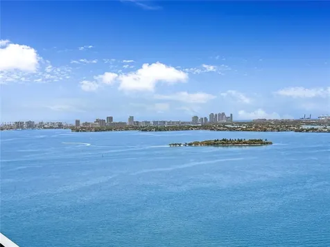 2900 NE 7th Avenue Miami FL 33137