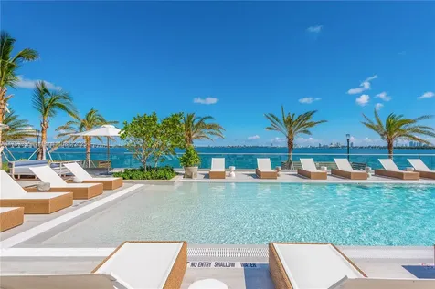 2900 NE 7th Avenue Miami FL 33137