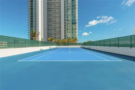 2900 NE 7th Avenue Miami FL 33137