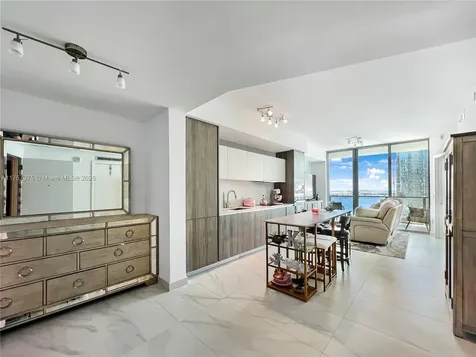 2900 NE 7th Avenue Miami FL 33137