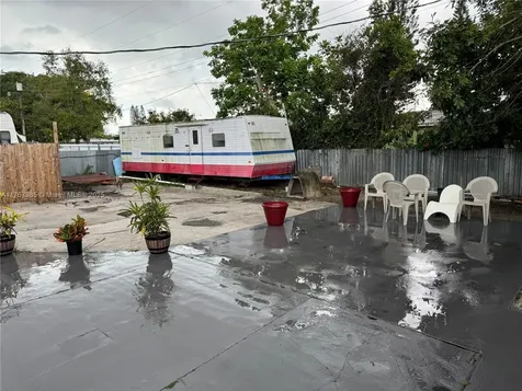 2380 NW 133rd Street Miami FL 33167