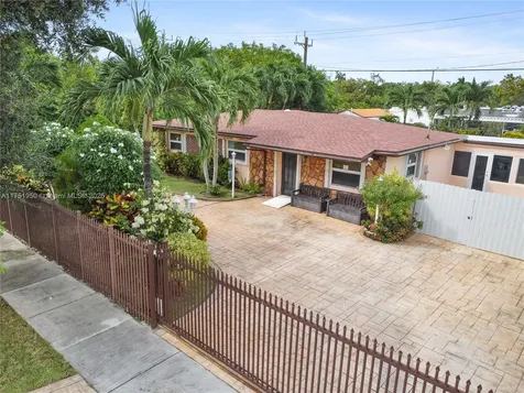 10231 SW 213th Street Cutler Bay FL 33189