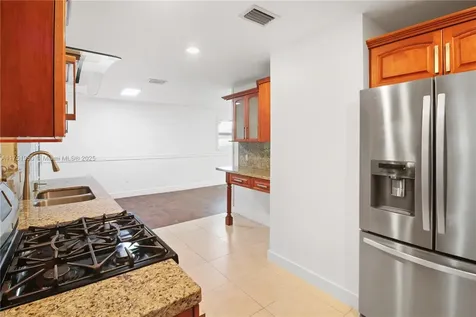 10231 SW 213th Street Cutler Bay FL 33189