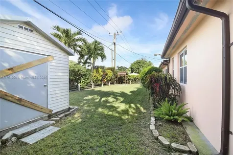 10231 SW 213th Street Cutler Bay FL 33189