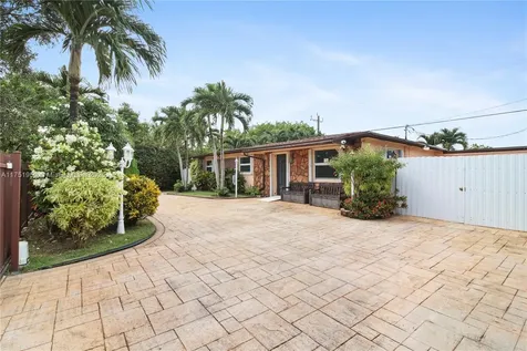 10231 SW 213th Street Cutler Bay FL 33189