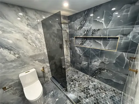 3261 Oleander Way Lauderdale By The Sea FL 33062