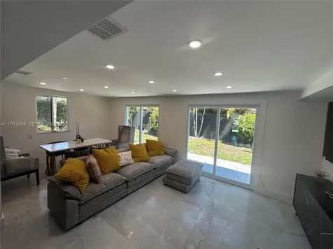 3261 Oleander Way Lauderdale By The Sea FL 33062