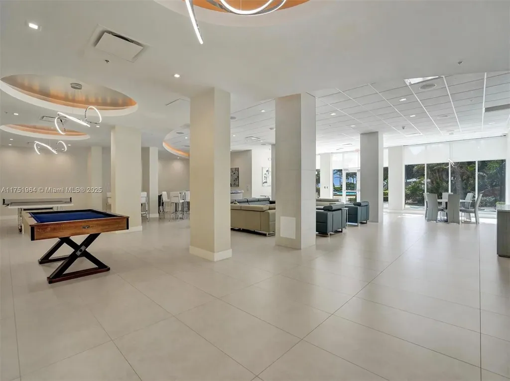 3001 S Ocean Drive Hollywood FL 33019