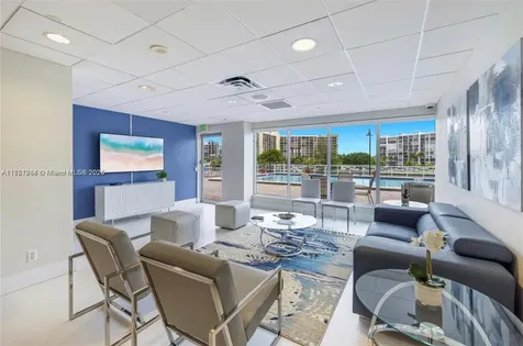 3001 S Ocean Drive Hollywood FL 33019