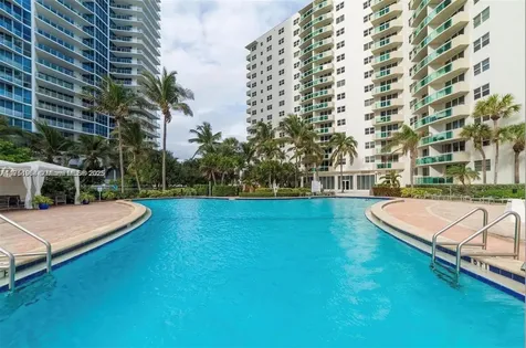 3001 S Ocean Drive Hollywood FL 33019